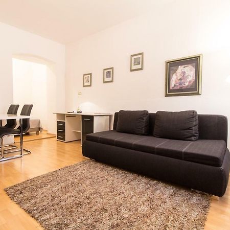 Apartment Meidling Vienna Esterno foto