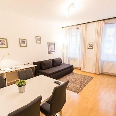 Apartment Meidling Vienna Esterno foto