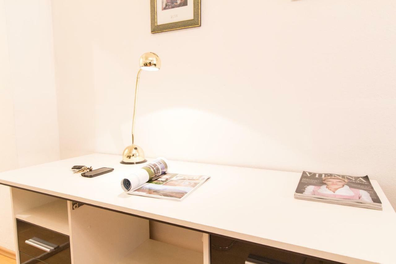 Apartment Meidling Vienna Esterno foto